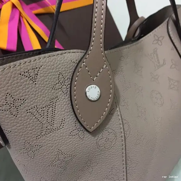 Rep ladies LOUIS VUITTON HINA PM 0501